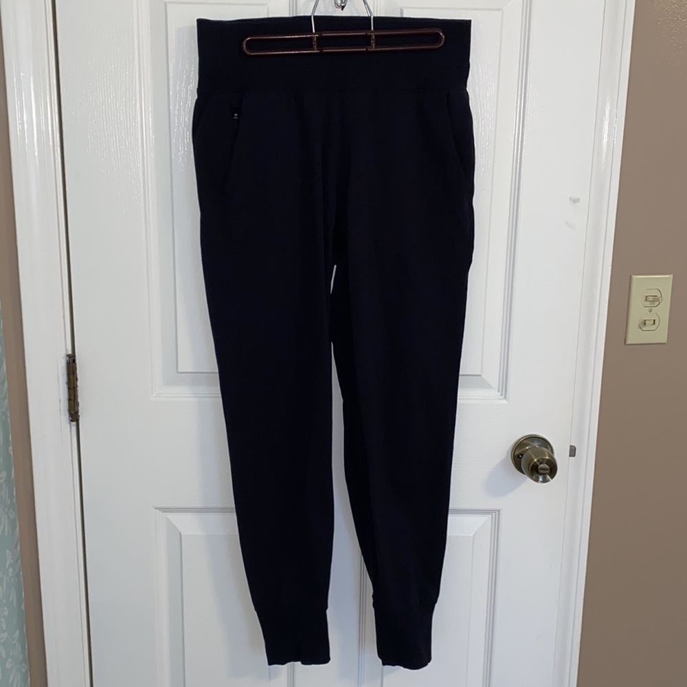 Athleta Venice Joggers; S Black